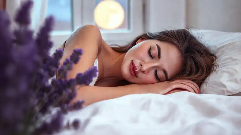 Mujer dormida en un sueño sereno